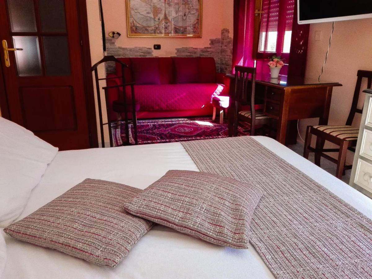 La Rosa - Elegant Rooms Sassari Dış mekan fotoğraf