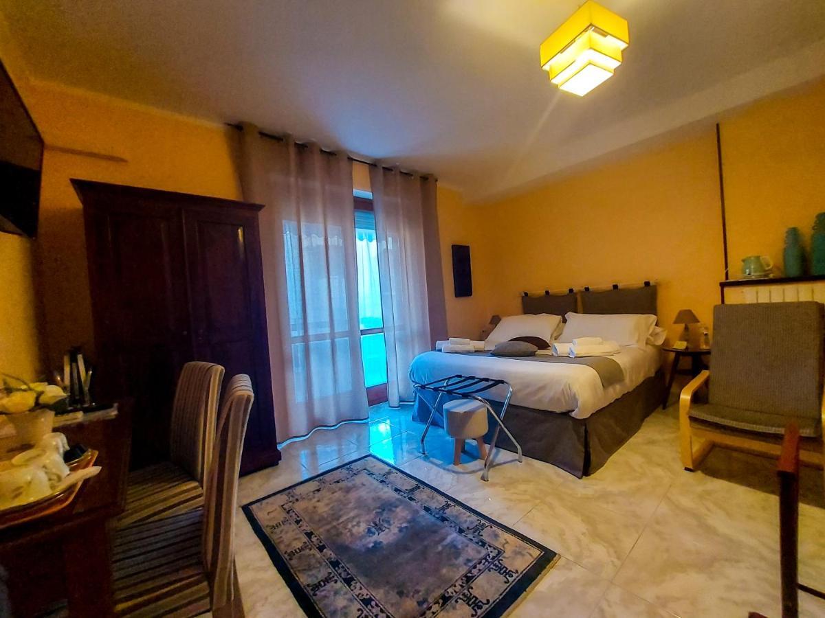 La Rosa - Elegant Rooms Sassari Dış mekan fotoğraf