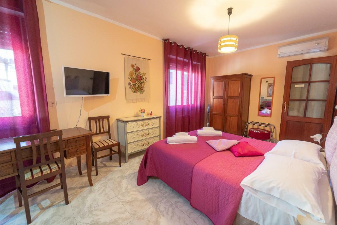 La Rosa - Elegant Rooms Sassari Dış mekan fotoğraf